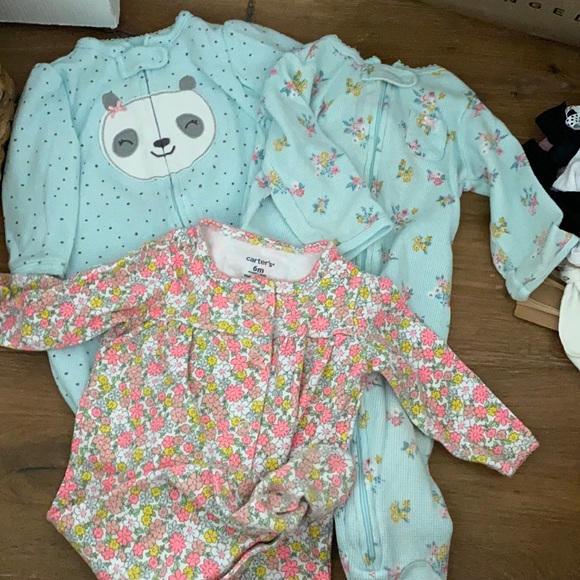 6m Carter’s Footed Pajamas - Picture 1 of 1